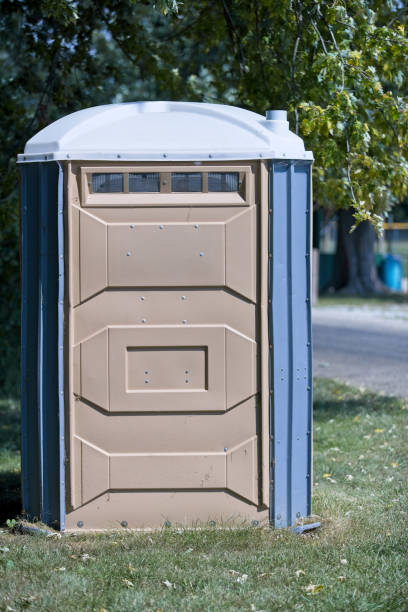 Best Construction site porta potty rental  in Calverton, MD